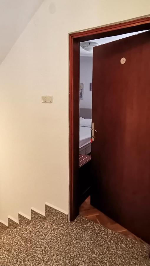 Studio Apartment L&G Rovinj Bagian luar foto